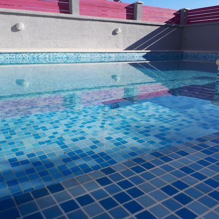 Helles Doppelzimmer Mit Bad, Terrasse Und Pool, Seperater Eingang, Liznjan, Istrien Kültér fotó